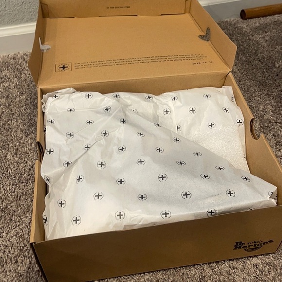 Dr. Martens VEGAN 1460 FELIX LACE UP BOOTS black size 11 men/ women size 12 - Picture 3 of 8